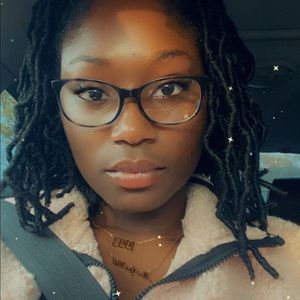 Meet your Posher, Aja